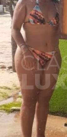 A morena de luxo de bunda grande