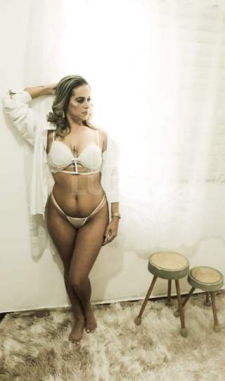 Acompanhante deliciosa de 30 anos.
