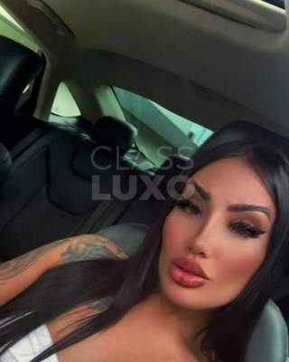 Alice bueno morena pele macia
