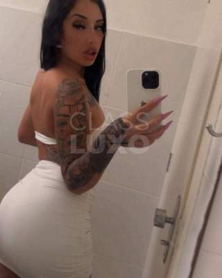 Alice bueno morena pele macia