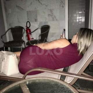 Brenda loira quente buceta apertadinha