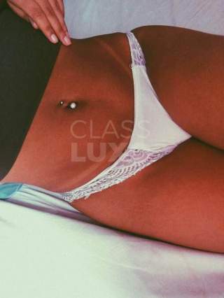 Gostosa & toda natural, vem me fuder gostoso amor!