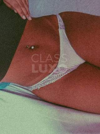 Gostosa & toda natural, vem me fuder gostoso amor!