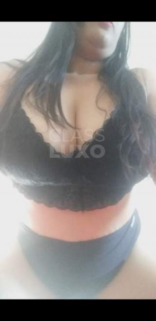 Julia sua gata virtual
