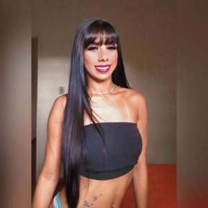 Magrinha gostosa com local 100 reais 30 min