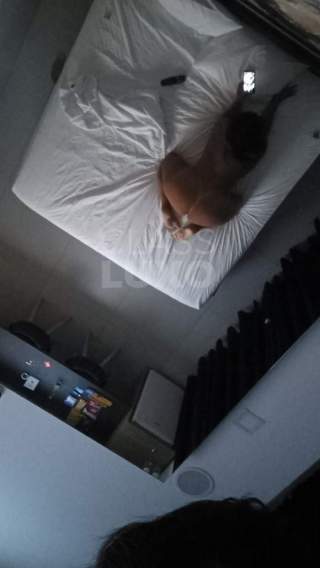 Morena cavalona, também vendo vídeos