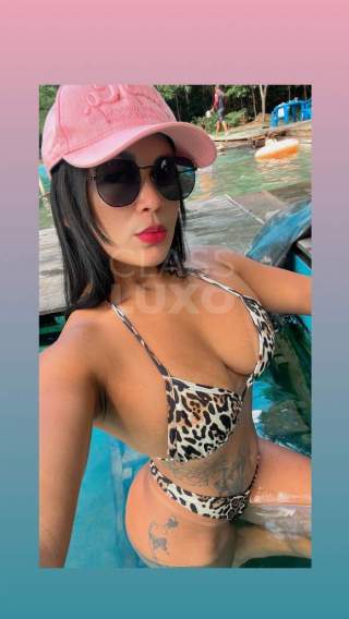 Morena quente