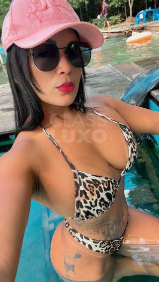Morena quente