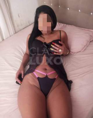 Mulata fogosa adora leitinho na boquinha