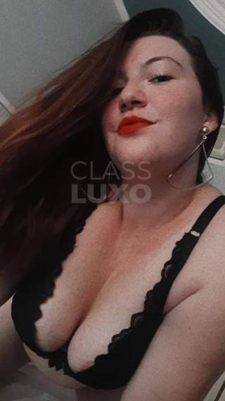 Ruiva natural toda branquinha
