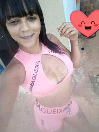 Sou morena adoro locuras