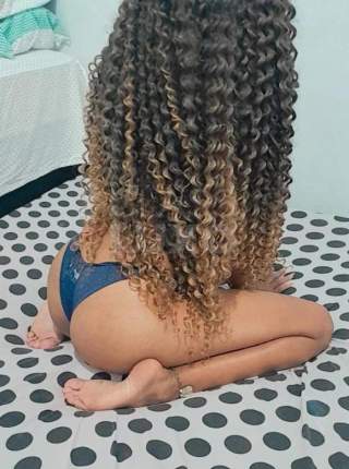 Thalya sua trans safadinha