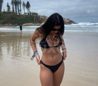 Novinha Patty e safadinha pronta pra te fazer gozar gostoso