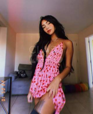 Uma gata cheia de atitude pronta para te levar ao paraíso! c