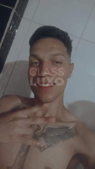 Vem me conhecer posso fazer seu dia mas quente chama
