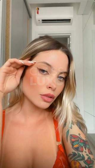 Vendo o conteúdo chamada de vídeo atende o presencial